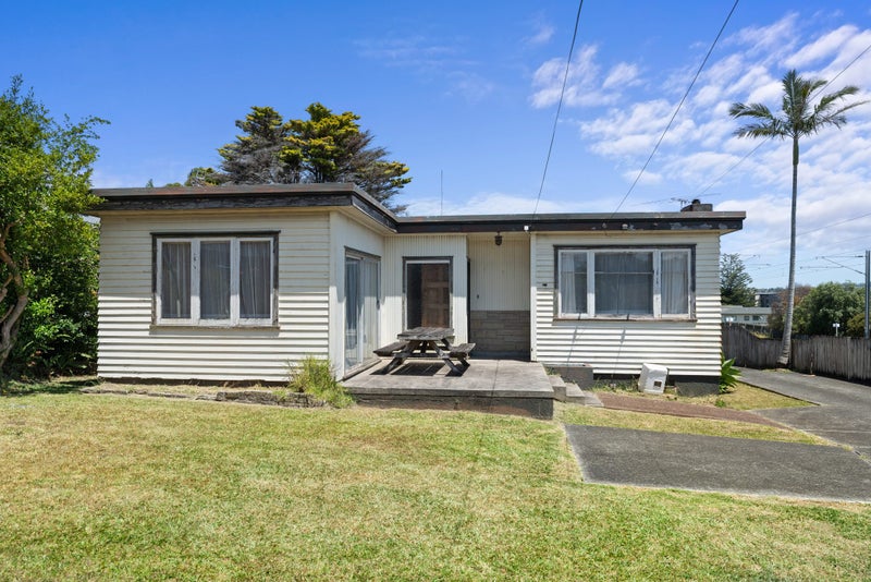 30 Chalmers Street, Avondale, Auckland - Carousel 1