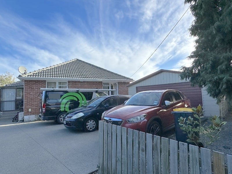 15 Hooker Avenue, Bryndwr, Christchurch - Carousel 1