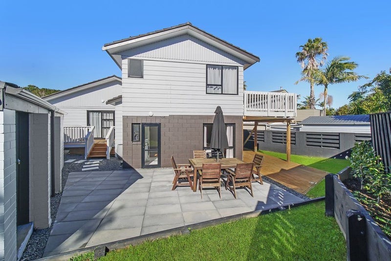 7 Bain Place, Bucklands Beach, Manukau City, Auckland - Carousel 2