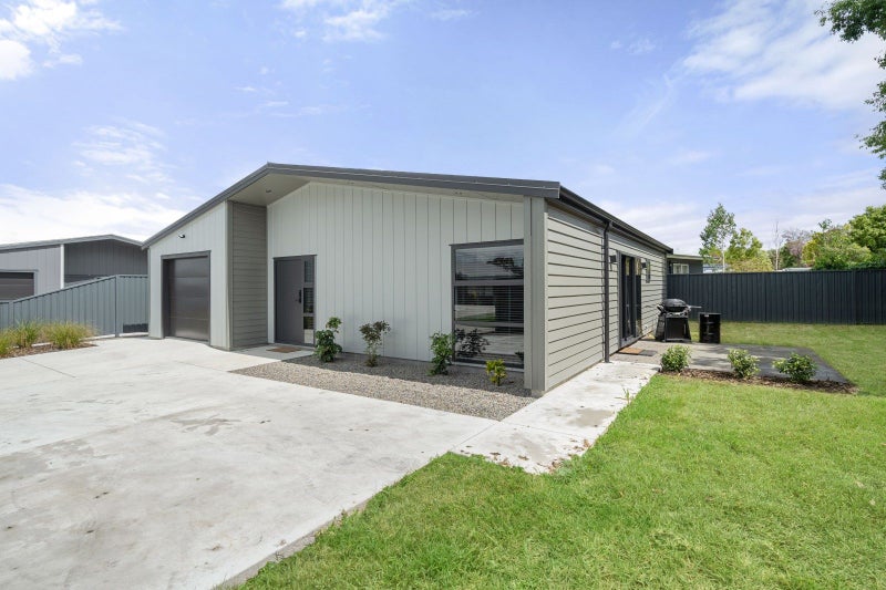 44 Plains Avenue, Masterton, Masterton - Carousel 1