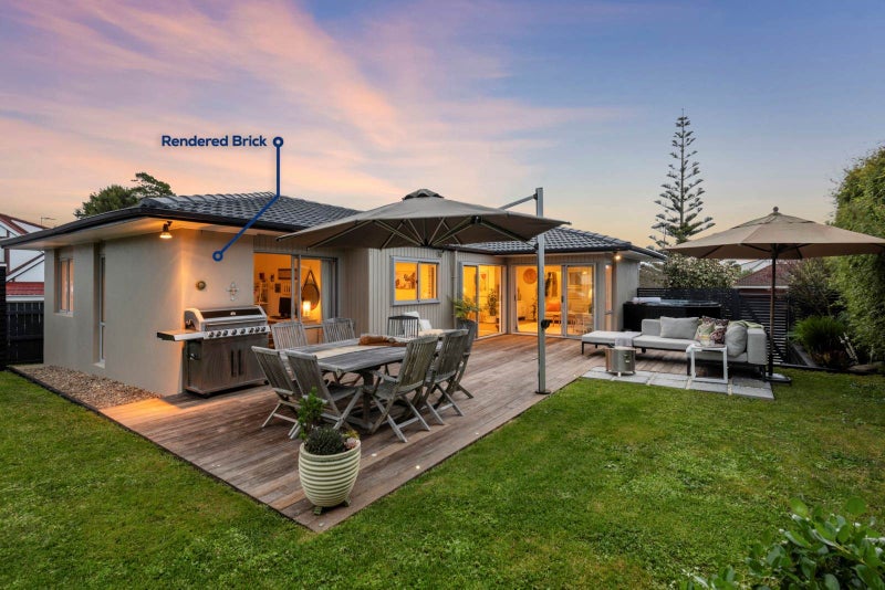 14 Cornelian Crescent, Half Moon Bay, Auckland - Carousel 2