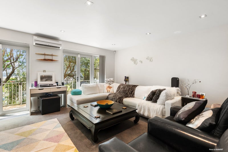 5/20 Schnapper Rock Road, Schnapper Rock, Auckland - Carousel 1