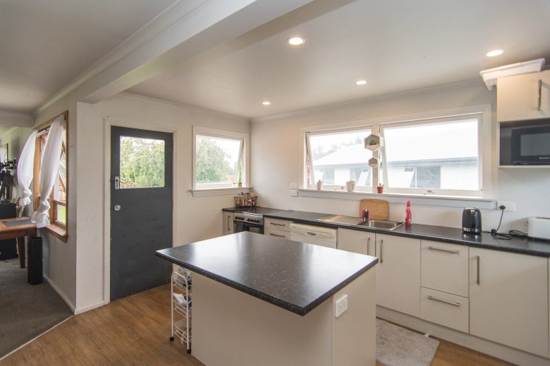 5 Donald Street, Temuka - Carousel 2
