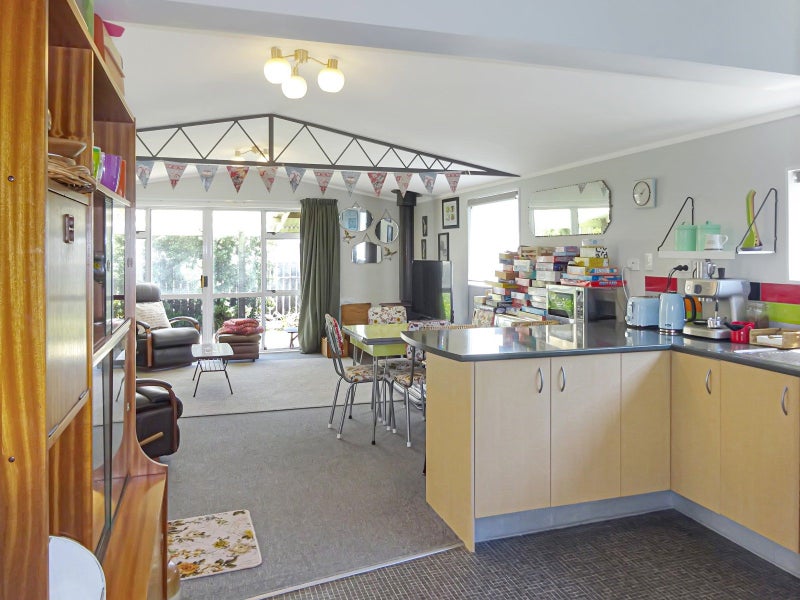 29 Ruanui Street, Himatangi Beach, Himatangi Beach - Carousel 2