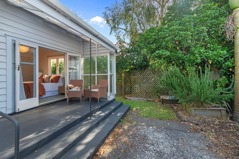 26 Wallath Road, Onehunga, Auckland - Carousel 1