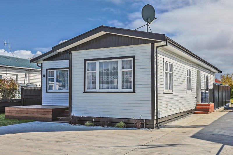 309 Lovedale Road, Saint Leonards, Hastings - Carousel 2
