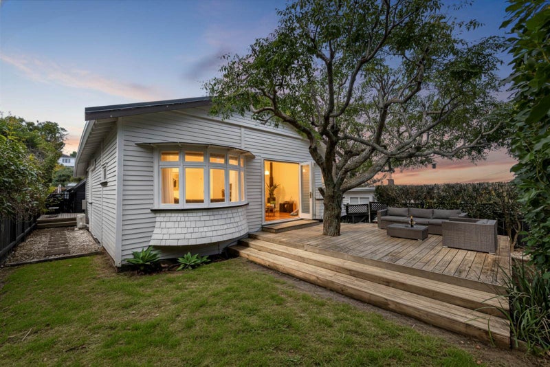 21 Vinter Terrace, Mount Albert, Auckland - Carousel 2