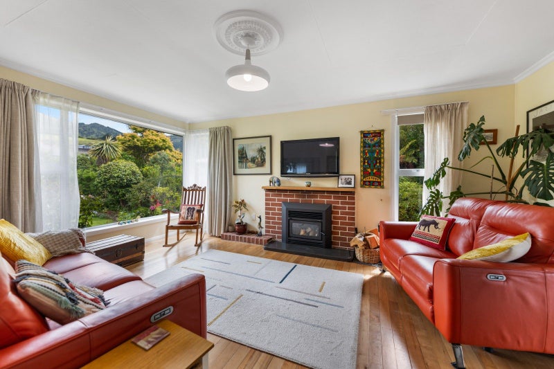 14 Hugh Street, Sawyers Bay, Port Chalmers - Carousel 2