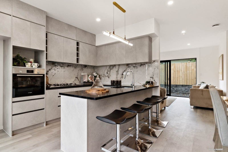 9 Helvetia Road, Pukekohe, Pukekohe - Carousel 1