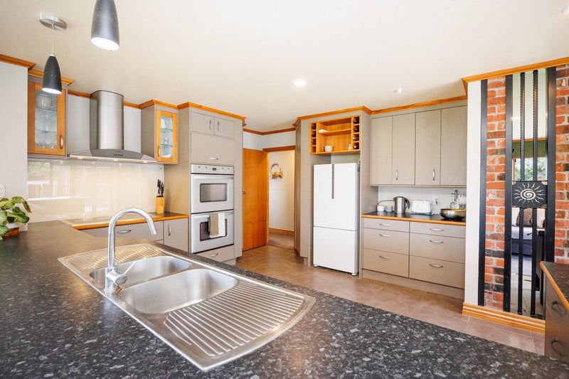 440 Stoney Creek Road, Kelvin Grove, Palmerston North - Carousel 2