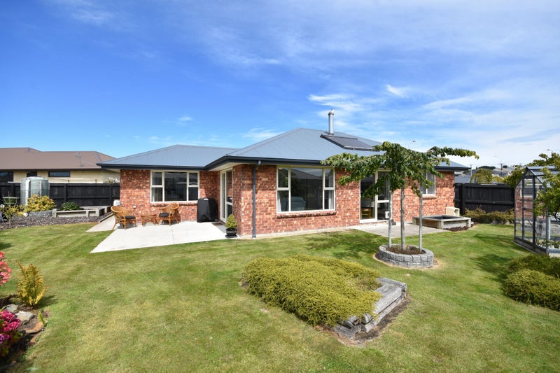 8 Kew Place, Corstorphine, Dunedin - Carousel 1