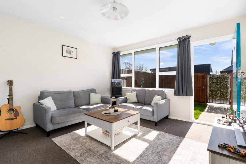 2/145 Champion Street, Edgeware, Christchurch - Carousel 1