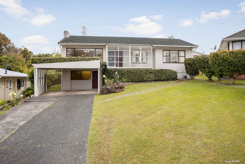 11 Robson Street, Mount Roskill, Auckland - Carousel 1