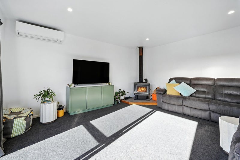 37 Courage Road, Amberley, Amberley - Carousel 2