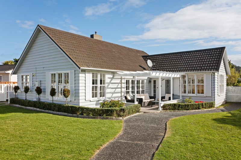 67 Iranui Road, Inner Kaiti, Gisborne - Carousel 1