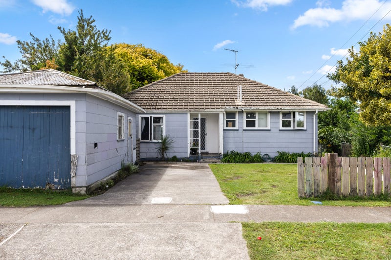 11 Churchill Crescent, Te Hapara, Gisborne - Carousel 1