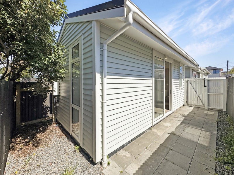 81 Endeavour Street, Lyall Bay, Wellington - Carousel 1