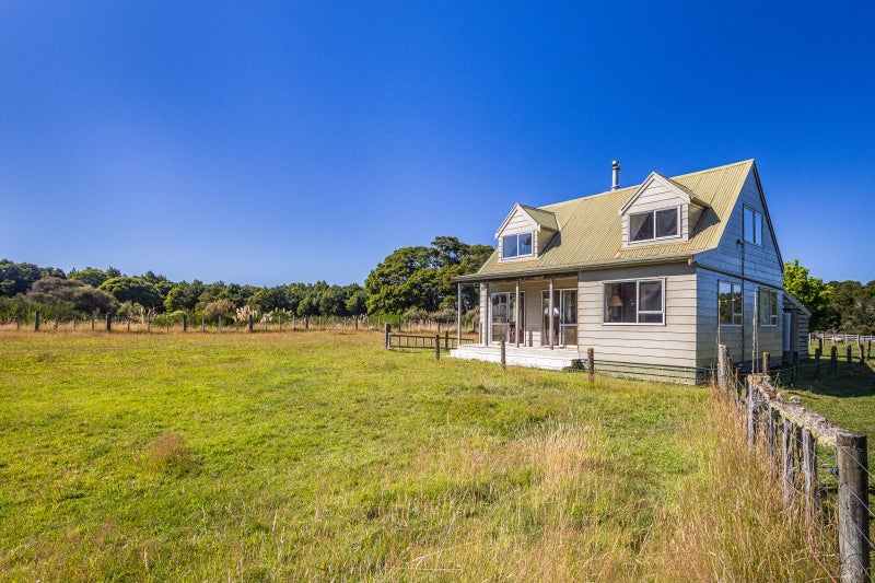 178B Mangateitei Road, Rangataua, Ohakune - Carousel 1