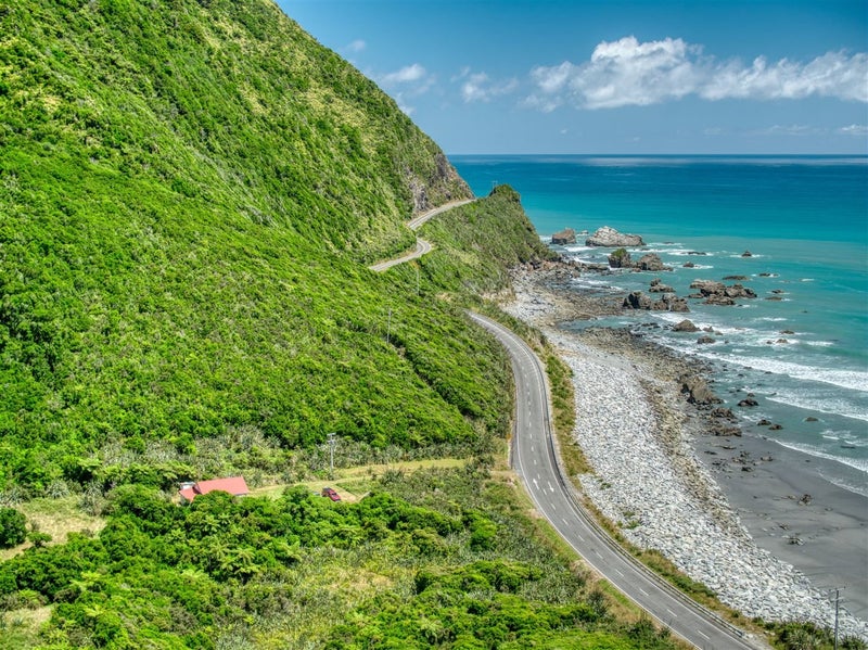 2364 Coast Road, Barrytown, Greymouth - Carousel 31