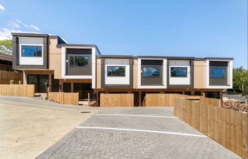 29D Takapu Street, Henderson, Auckland - Carousel 1