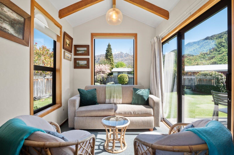 17B Devon Street, Arrowtown, Arrowtown - Carousel 2