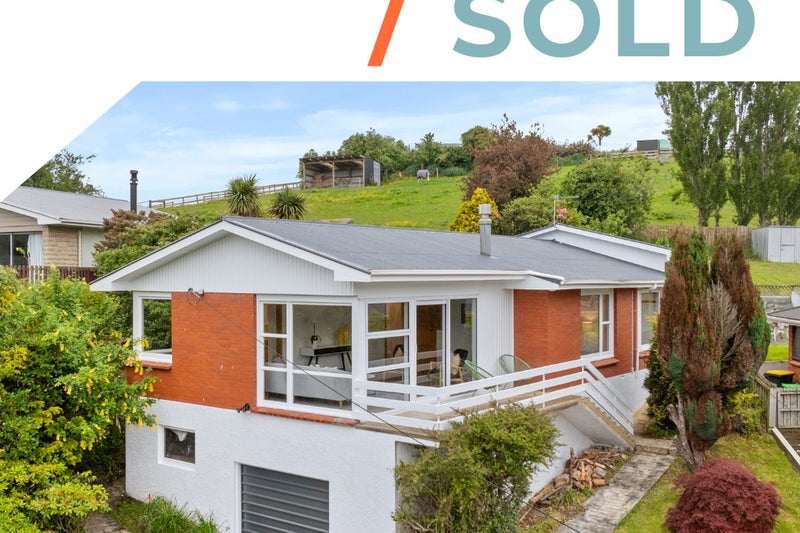 15 Delphic Street, Sawyers Bay, Port Chalmers - Carousel 1