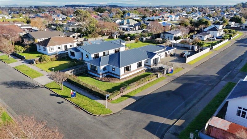 25 Beatty Street, Strathern, Invercargill - Carousel 1