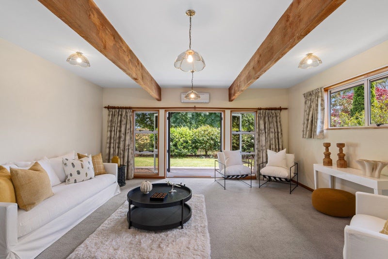 2/19 Manor Place, Bryndwr, Christchurch - Carousel 2