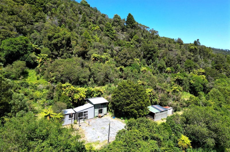 1086 State Highway 7, Dobson, Greymouth - Carousel 1