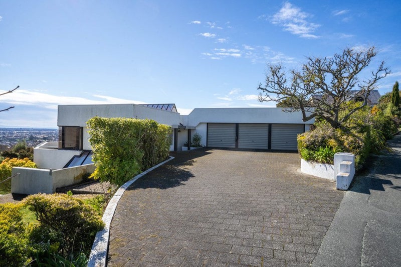 5 Blencathra Place, Westmorland, Christchurch - Carousel 1