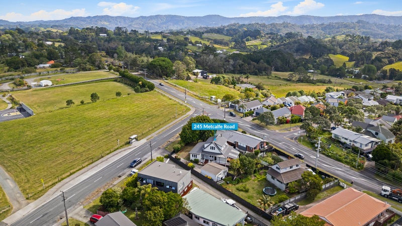 245 Metcalfe Road, Ranui, Auckland - Carousel 2