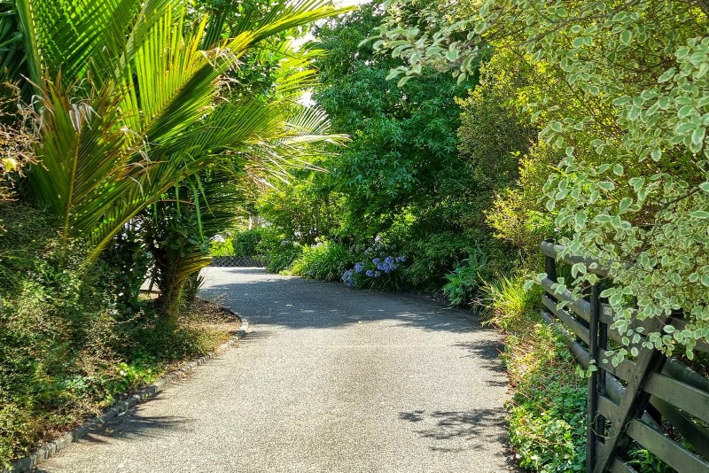 584 Ridge Road, Albany - Carousel 33