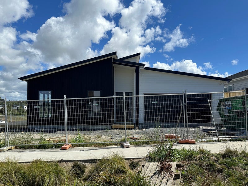 32 Archibald Drive, Wainui, Wainui - Carousel 1