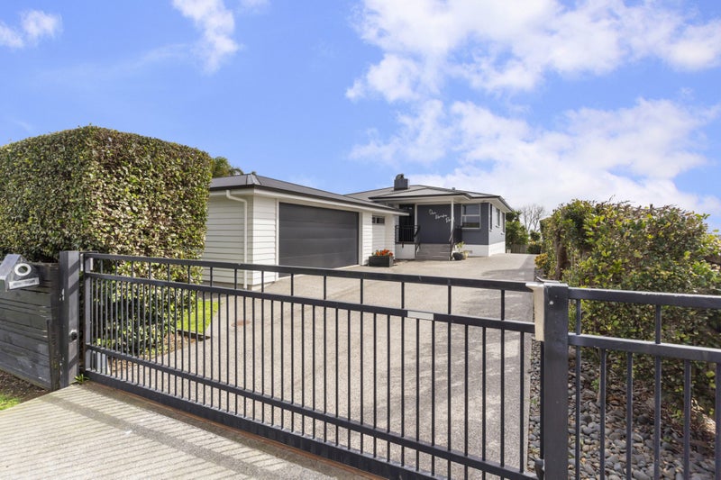 1 Karaka Road, Beachlands, Auckland - Carousel 2