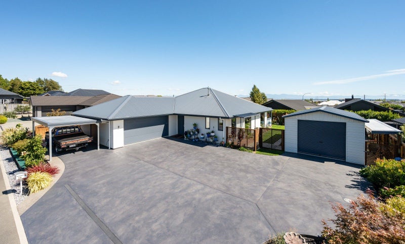 98 Daelyn Drive, Richmond, Richmond - Carousel 1