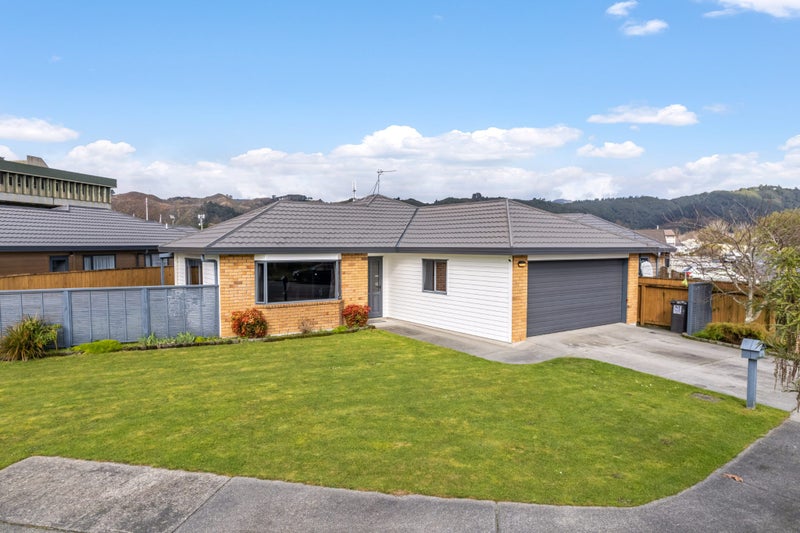13 Talbot Grove, Trentham, Upper Hutt - Carousel 27
