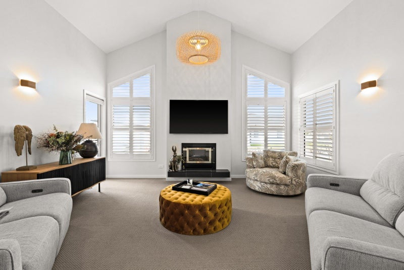 11 Aoraki Road, Poraiti, Napier - Carousel 1