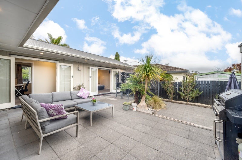 1/133 Moore Street, Howick, Auckland - Carousel 2