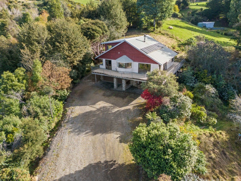 121 Hall Road, Sawyers Bay, Port Chalmers - Carousel 1