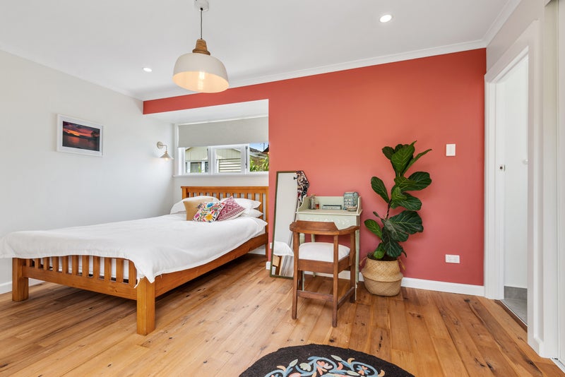 38 Lavinia Crescent, Mangere East, Auckland - Carousel 1