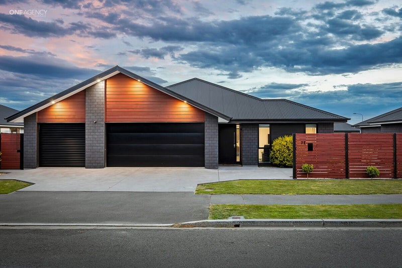 71 Gladstone Road, Woodend, Woodend - Carousel 1