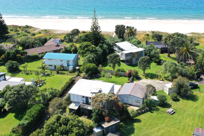 9 Tuna Place, Whiritoa, Waihi - Carousel 1