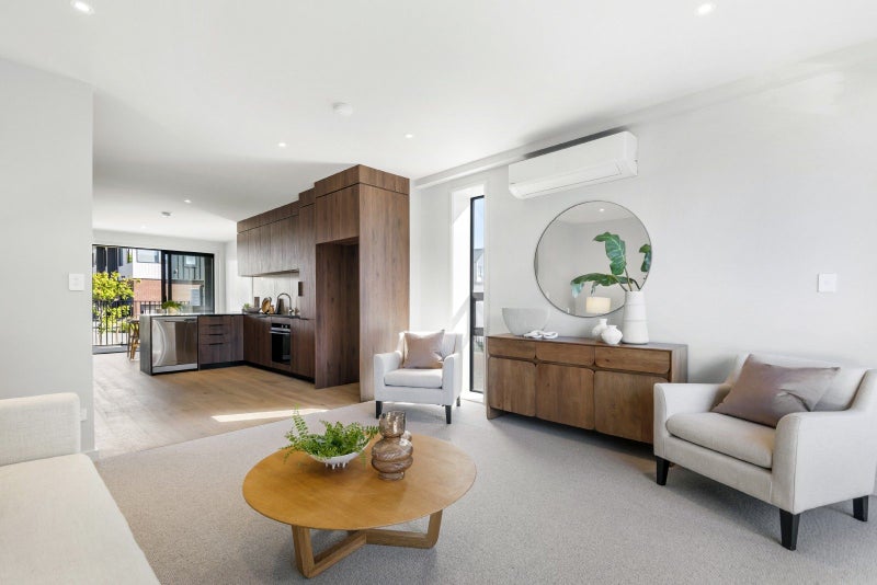 7C Windlass Street, Long Bay, Auckland - Carousel 2