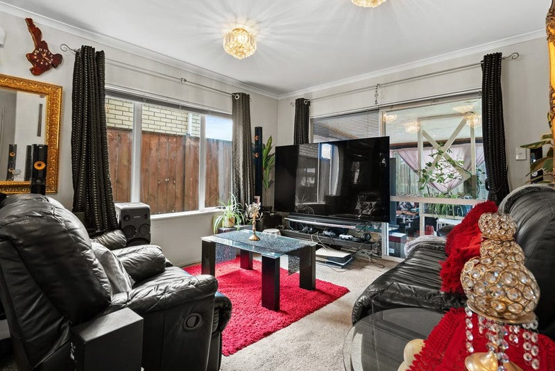 327 Chapel Road, Flat Bush, Auckland - Carousel 2