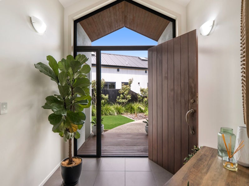 22 Winslow Court, Huntington, Hamilton - Carousel 2