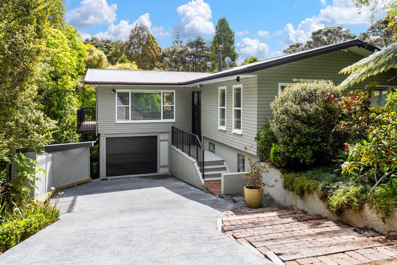 68 Woodfern Crescent, Titirangi, Auckland - Carousel 2