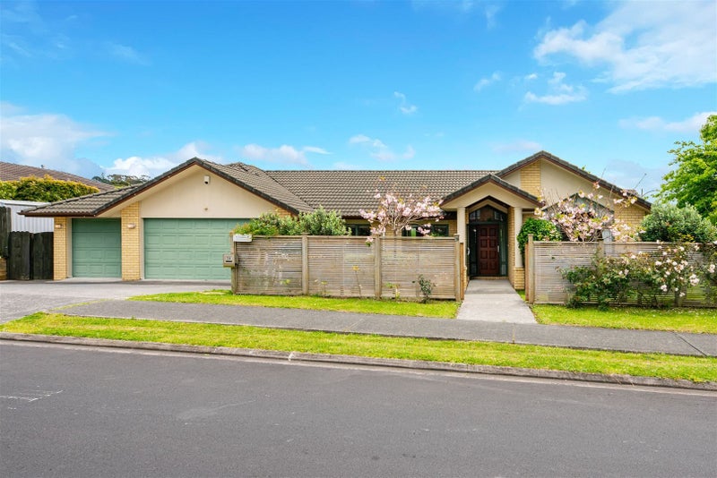 24 Lake Panorama Drive, Henderson, Auckland - Carousel 1