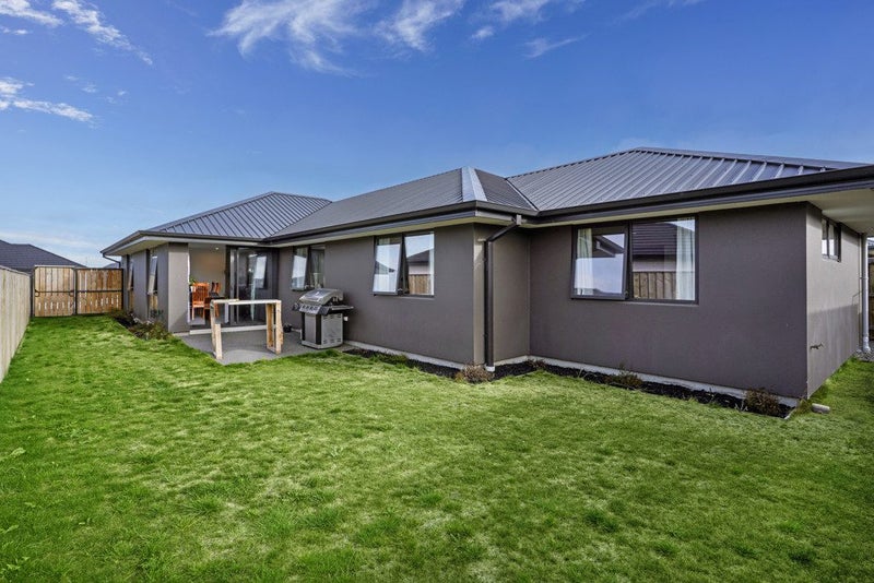 19 Henshaw Street, Woodend, Woodend - Carousel 12