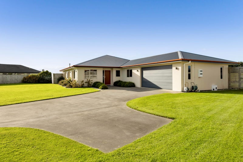 13 Denby Heights, Hāwera - Carousel 2