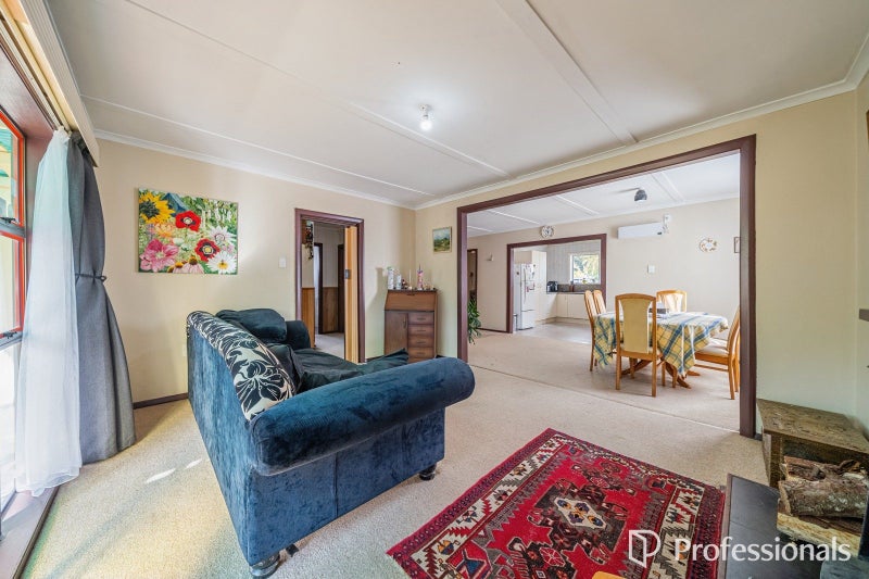 33 Wellington Road, Wainuiomata, Lower Hutt - Carousel 2